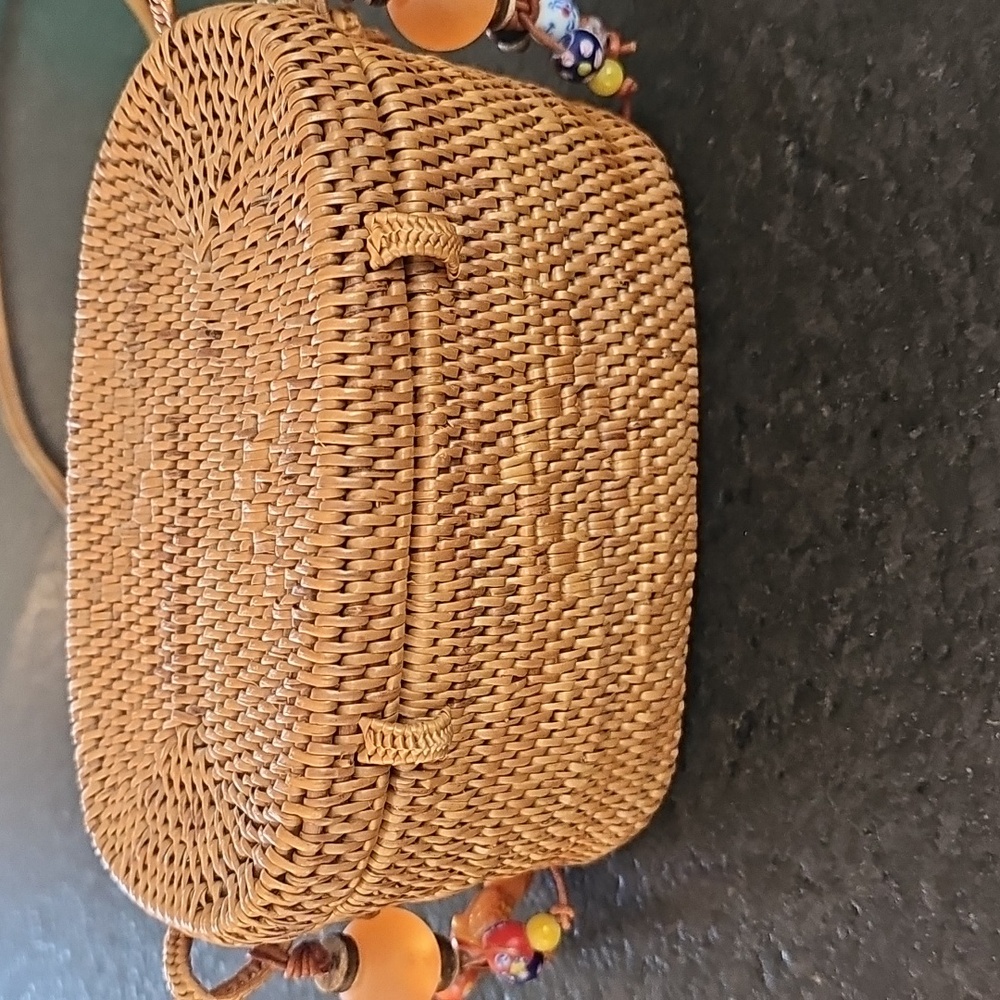 Handwoven Bali Rattan Shoulder Bag - Picture 4 of 10